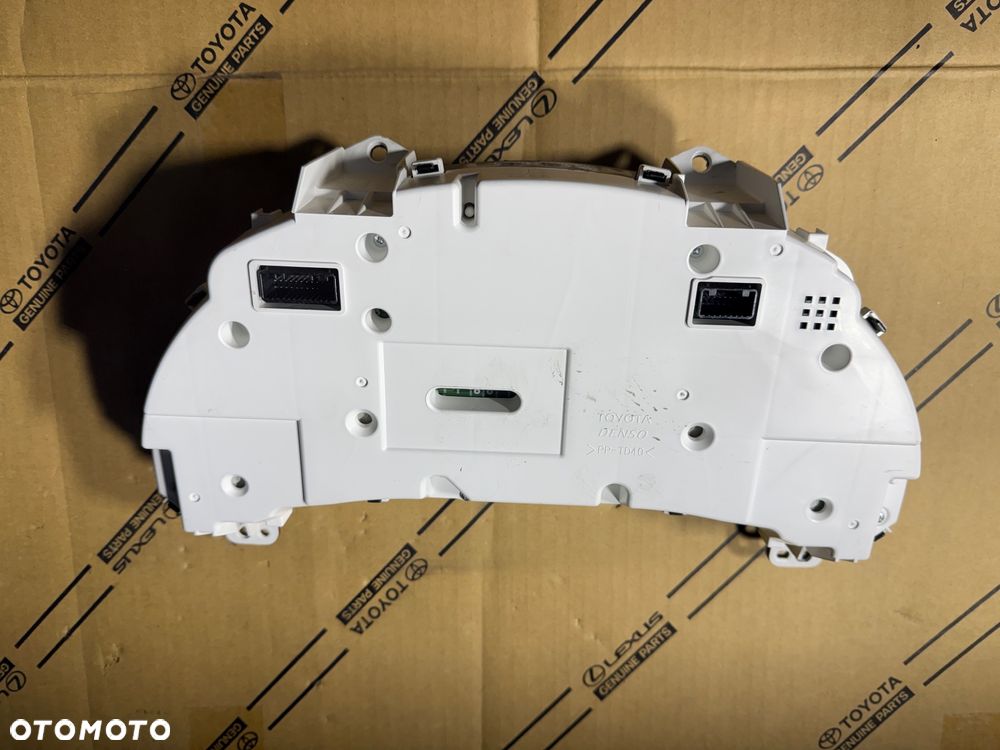 Zegary, licznik Lexus RX450h 09-12r. Nr. 83800-48D72. - 2