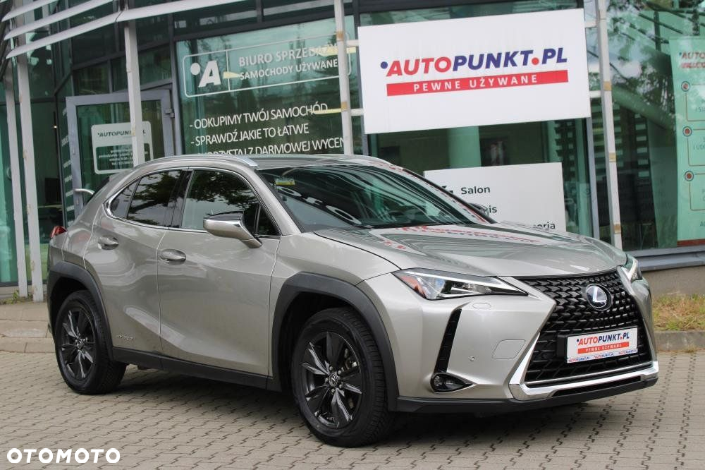 Lexus UX - 3