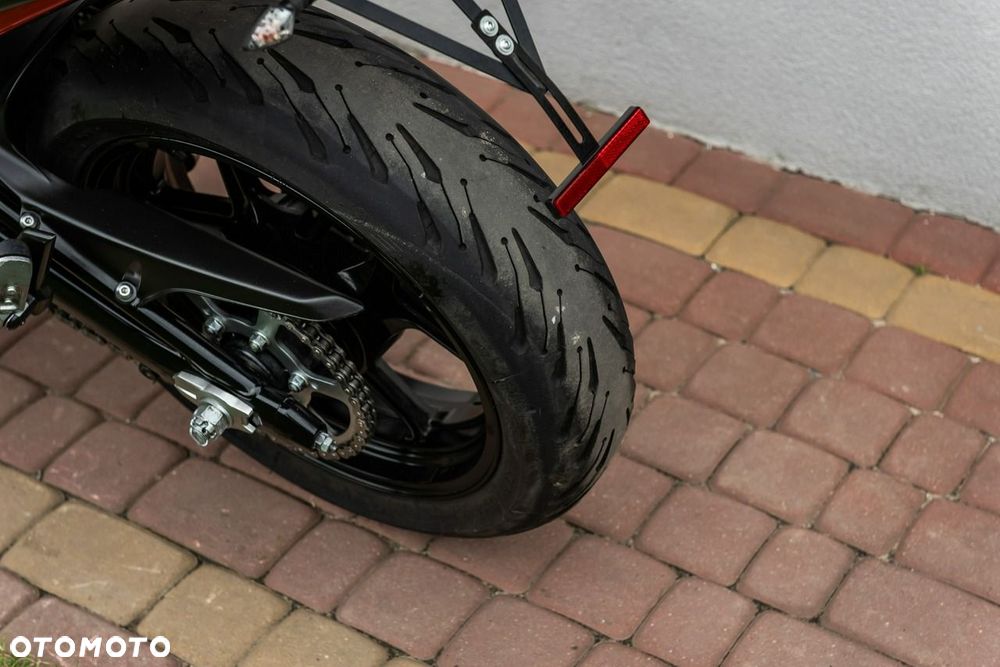 Kawasaki ER - 12