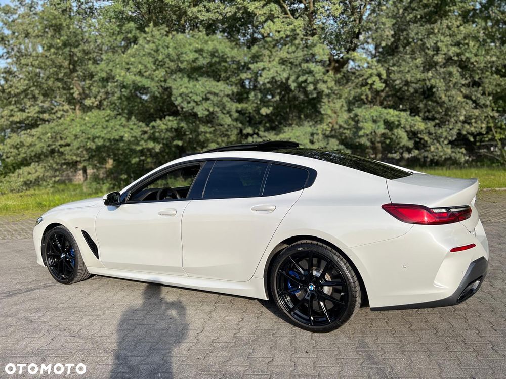 BMW Seria 8 - 12