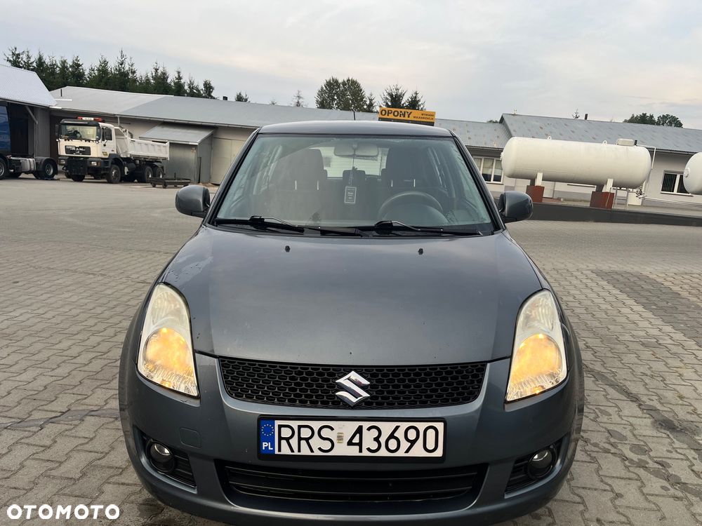 Suzuki Swift 1.3 GS / Premium 4WD - 2