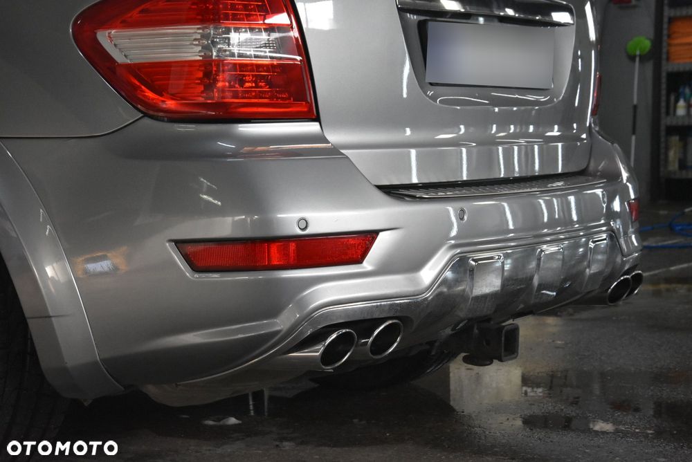 Mercedes-Benz ML 63 AMG 4-Matic - 8
