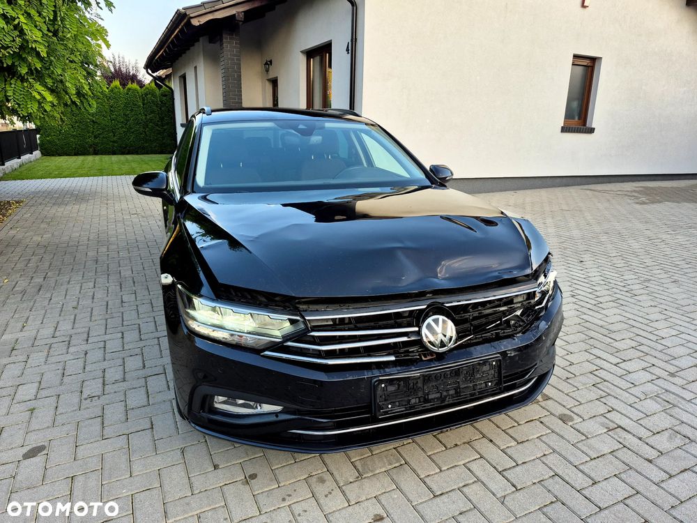 Volkswagen Passat - 11