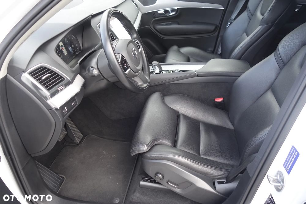 Volvo XC 90 B5 D AWD Momentum 7os - 17