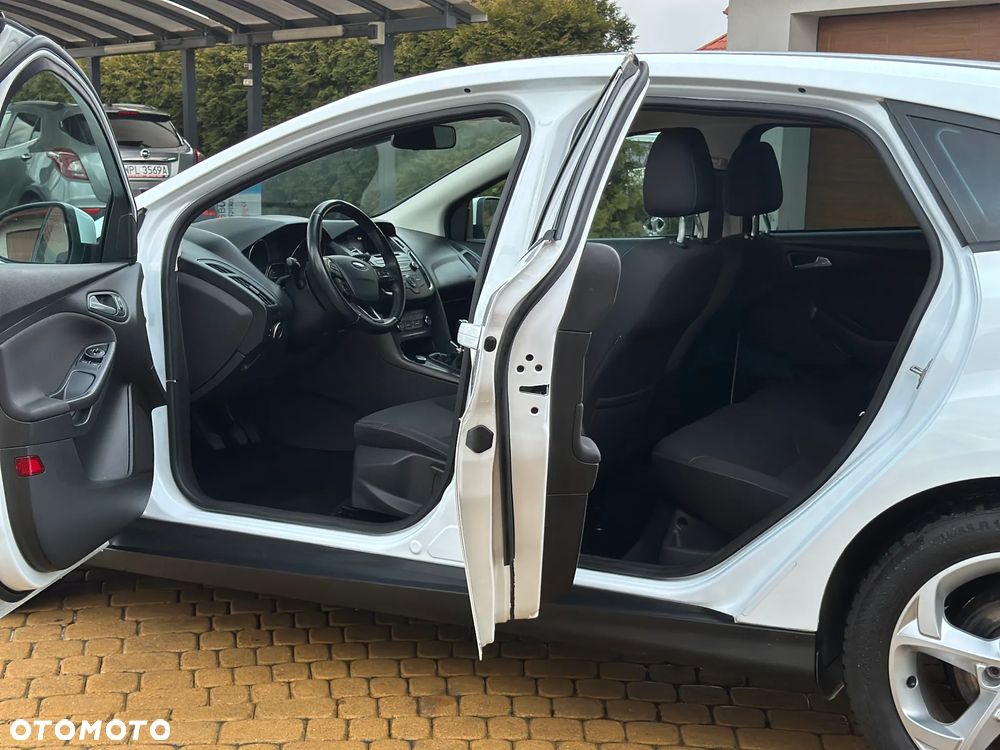 Ford Focus 1.5 EcoBlue STart-Stopp-System TITANIUM - 15