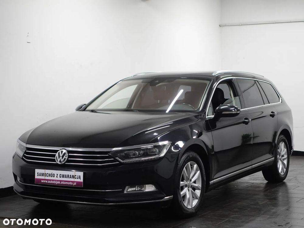 Volkswagen Passat - 1