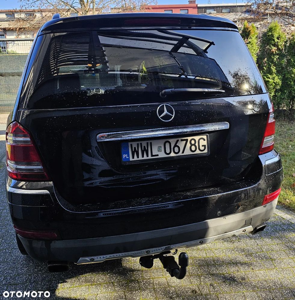 Mercedes-Benz GL 450 - 4