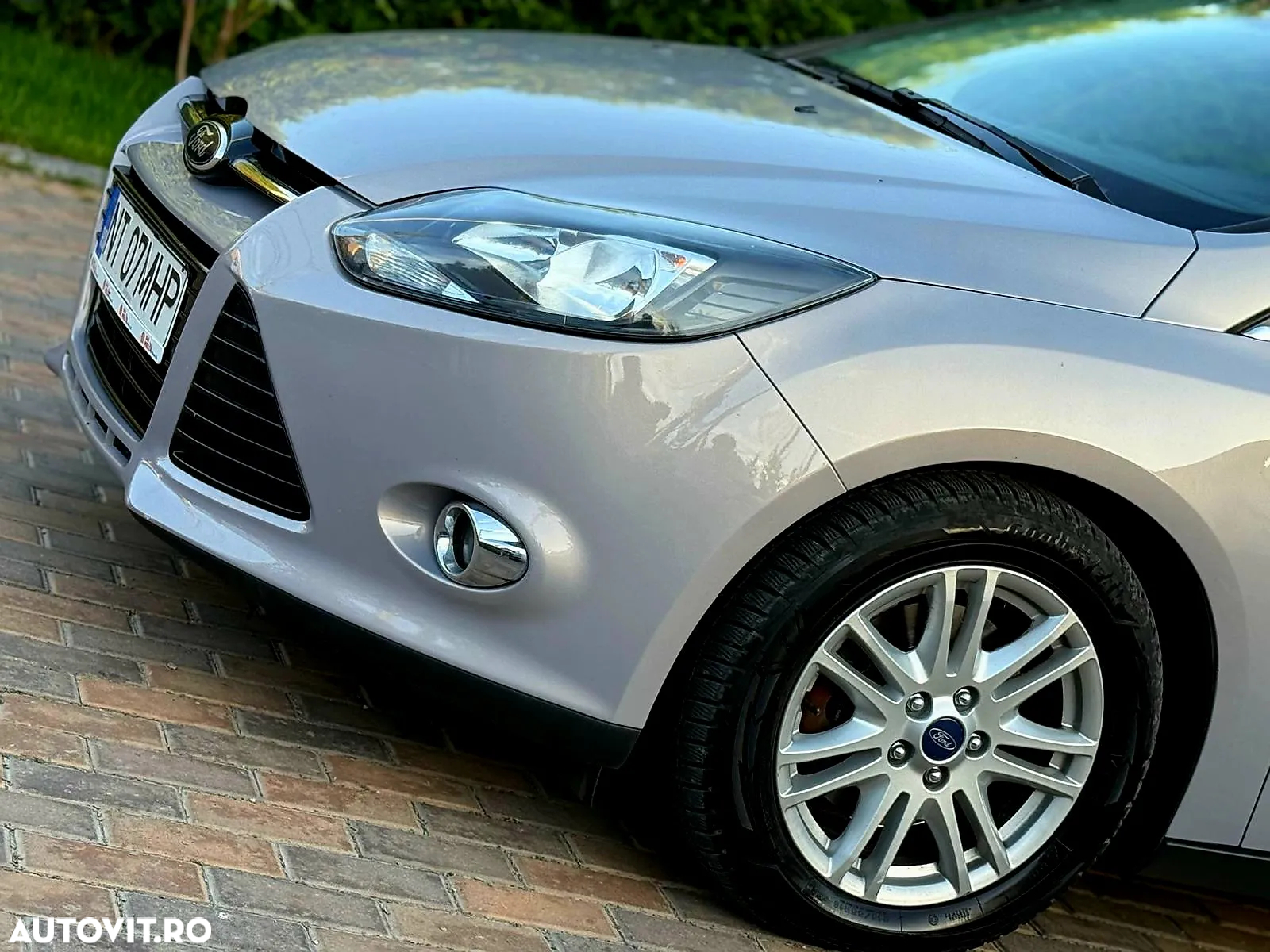 Ford Focus 2.0 TDCi DPF Titanium - 9
