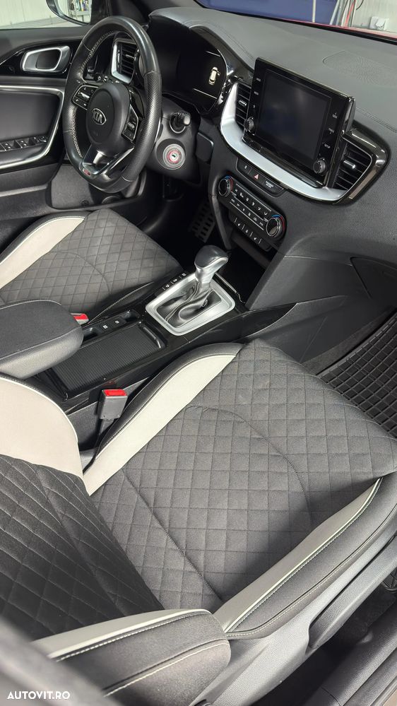 Kia Ceed 1.5 T-GDI MHEV 7DCT GT Line - 20