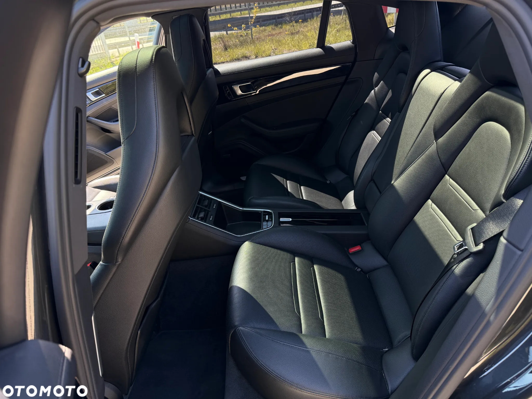 Porsche Panamera 4 - 18