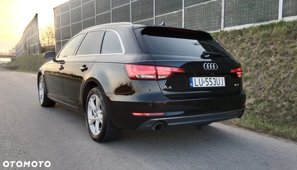 Audi A4 Avant - 16