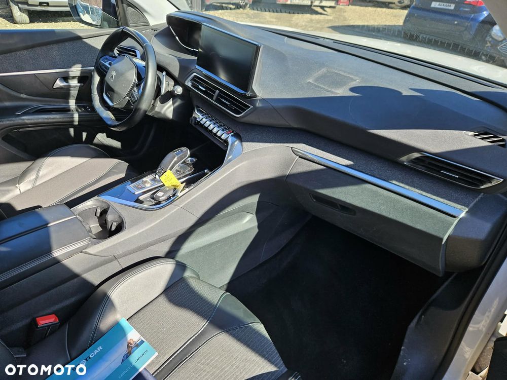 Peugeot 5008 BlueHDi 130 EAT8 Allure Pack - 4