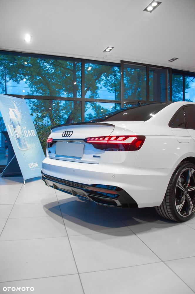 Audi A4 - 4