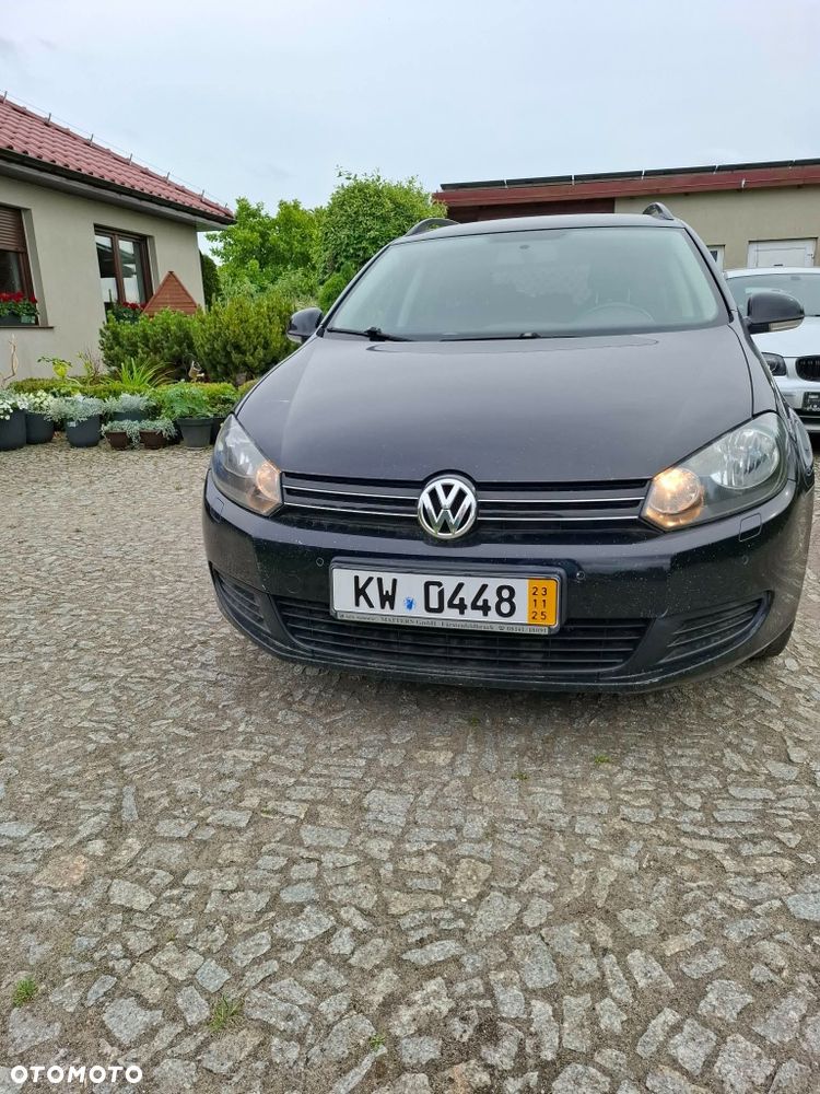 Volkswagen Golf - 6