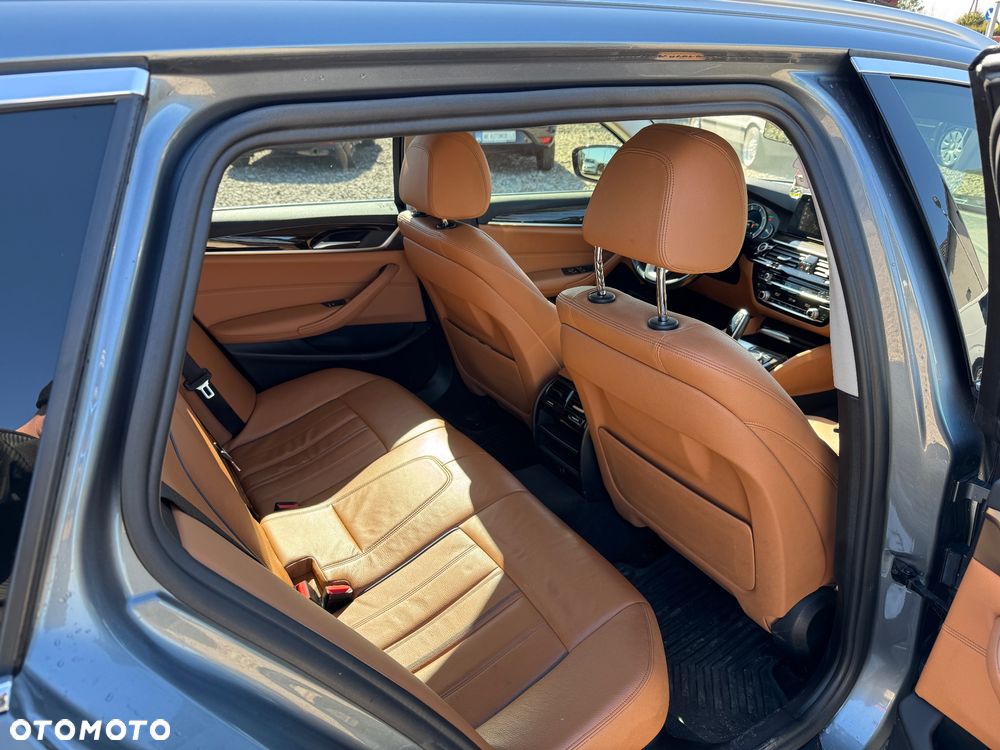 BMW Seria 5 520d Luxury Line sport - 28