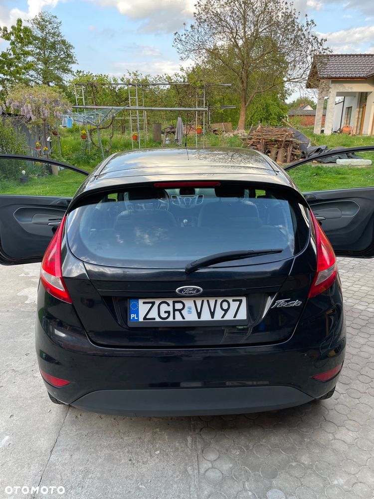 Ford Fiesta 1.25 Trend - 8
