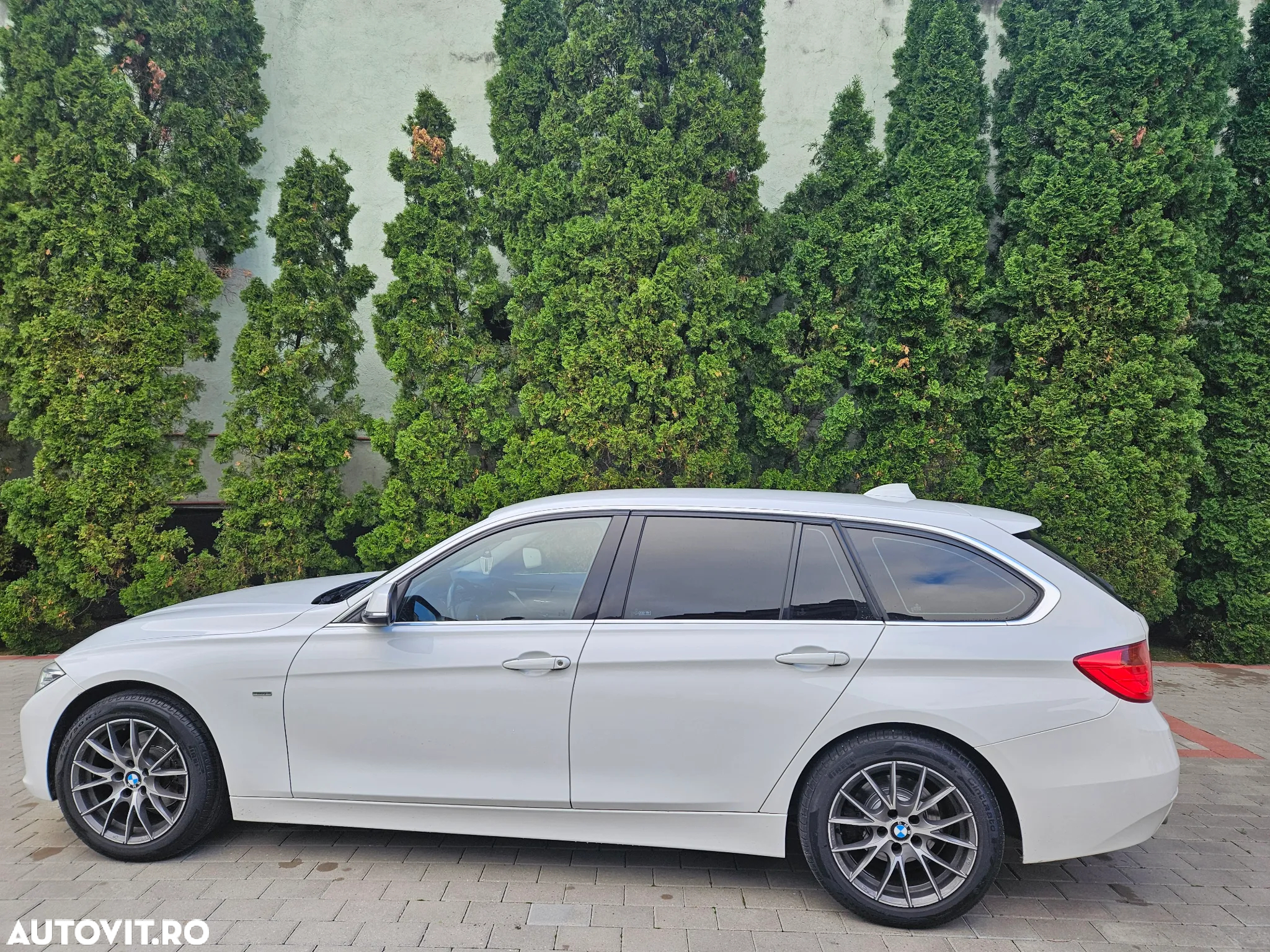 BMW Seria 3 320d Touring xDrive Aut. Luxury Line - 6