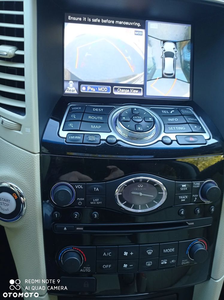 Infiniti QX70 3.7 GT Premium - 8