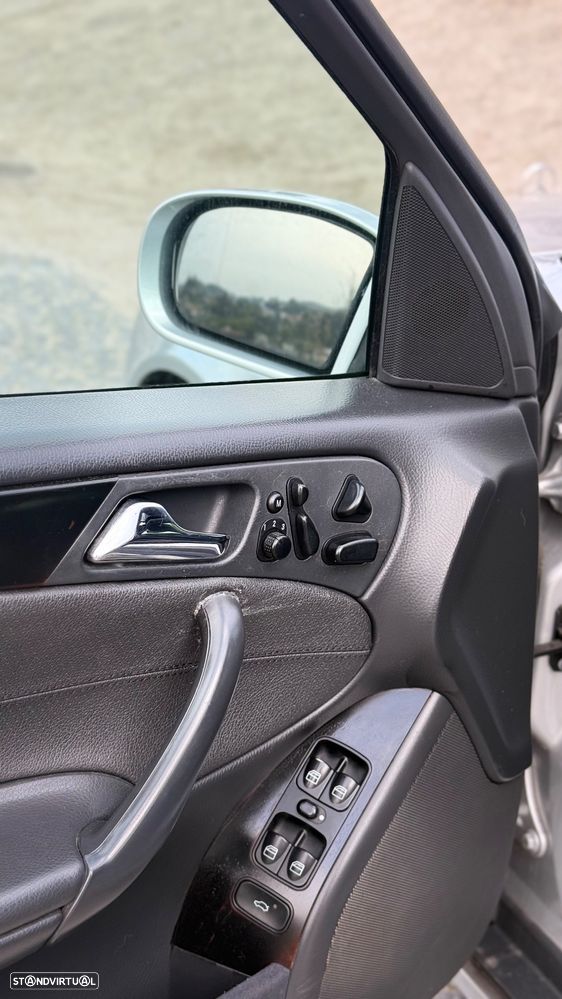 Mercedes-Benz C 320 4Matic Avantgarde - 9