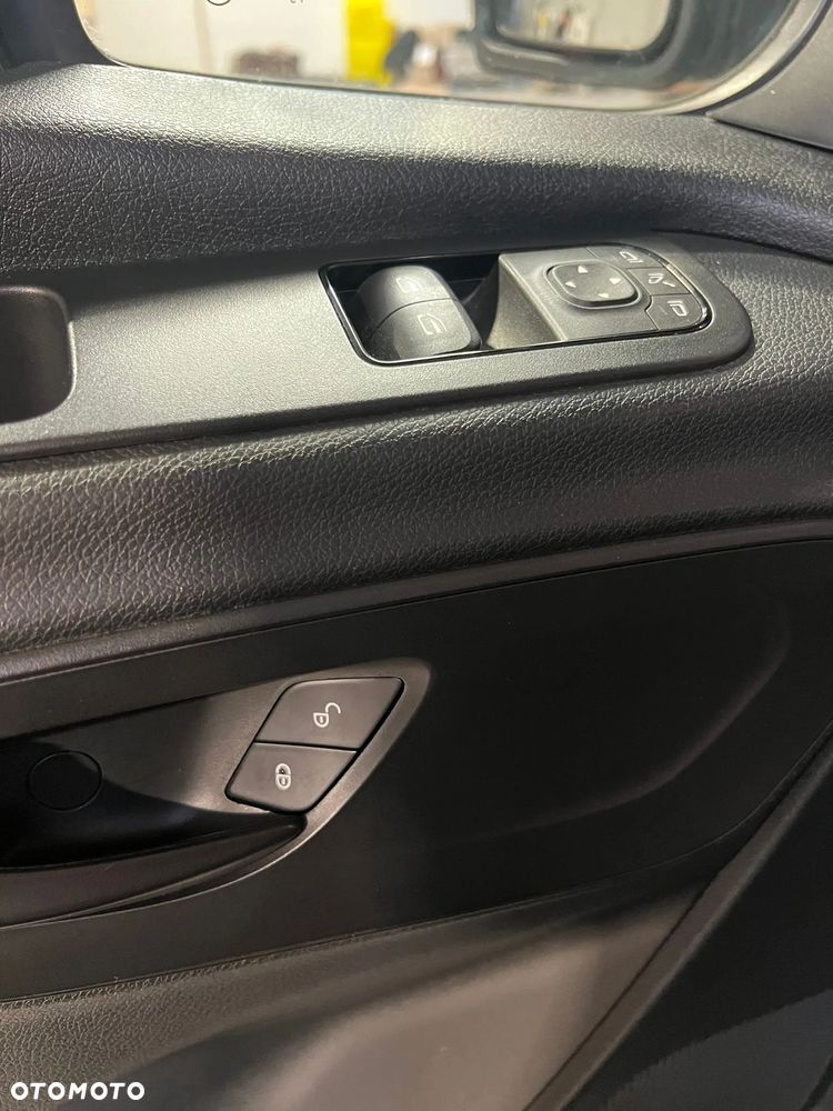 Mercedes-Benz Sprinter - 26