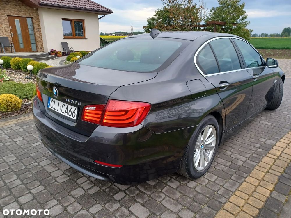 BMW Seria 5 520d - 14