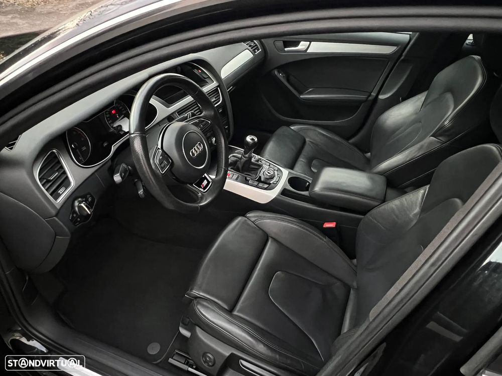 Audi A4 Avant 2.0 TDI S-line - 28