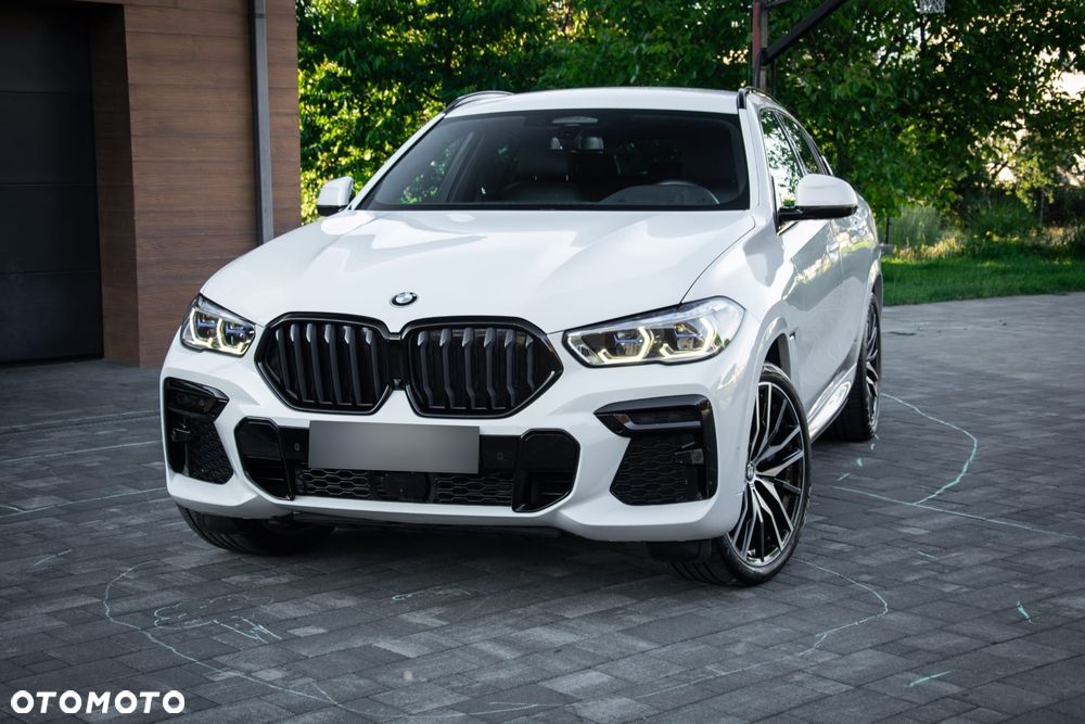 BMW X6 xDrive40d mHEV - 16