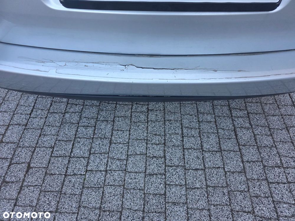 Volkswagen Passat 1.9 TDI Comfortline - 11