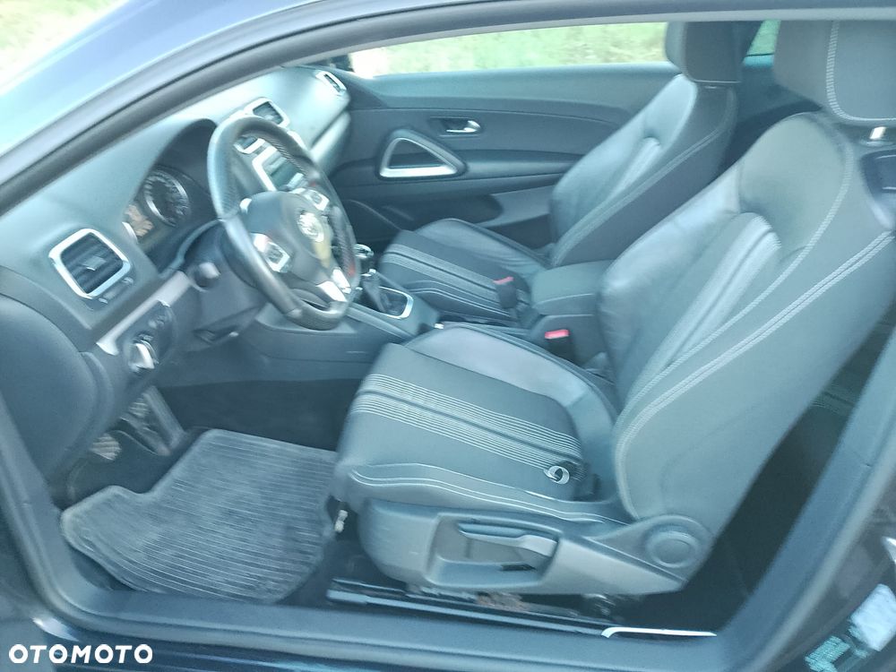 Volkswagen Scirocco 1.4 TSI Perfectline R-Style - 11