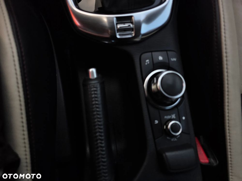 Mazda 2 1.5 Takumi - 22