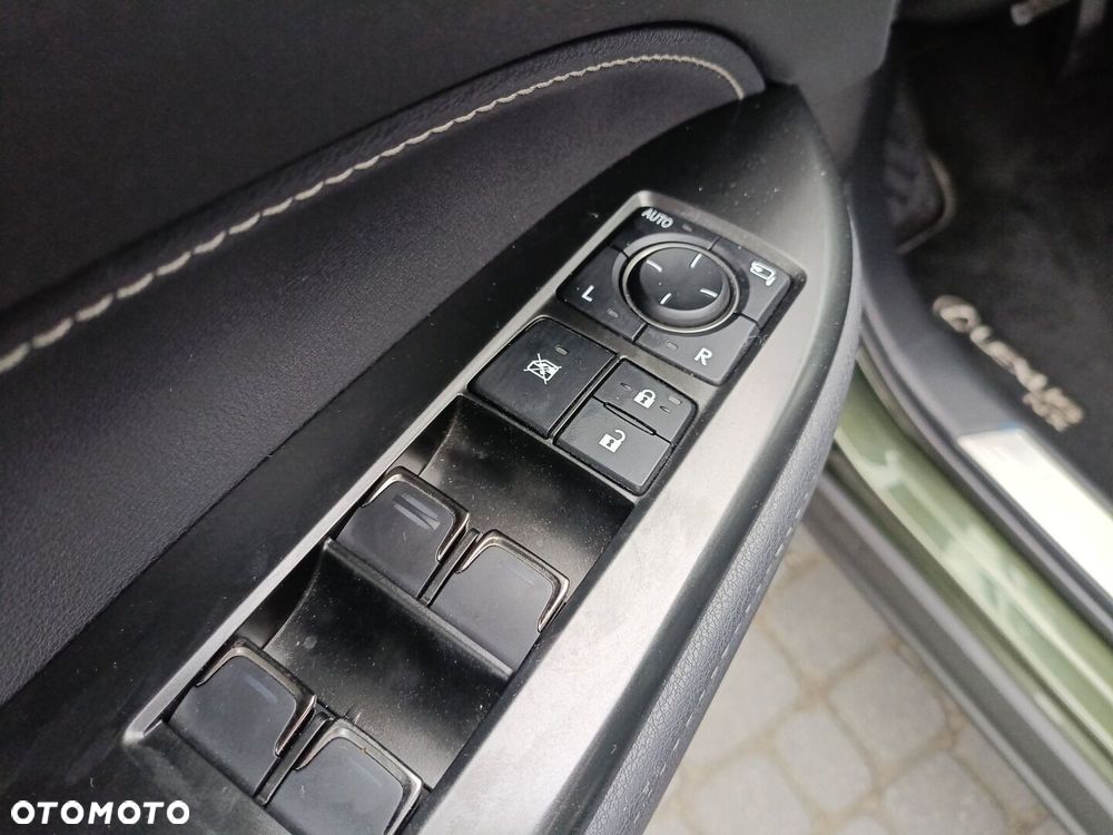 Lexus NX 350h Prestige AWD - 18