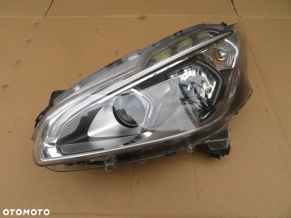 REFLEKTOR LEWY PEUGEOT 208 I LIFT SOCZEWKA LED 16-19R 9810805780 DEMONTAŻ KRAKÓW - 4