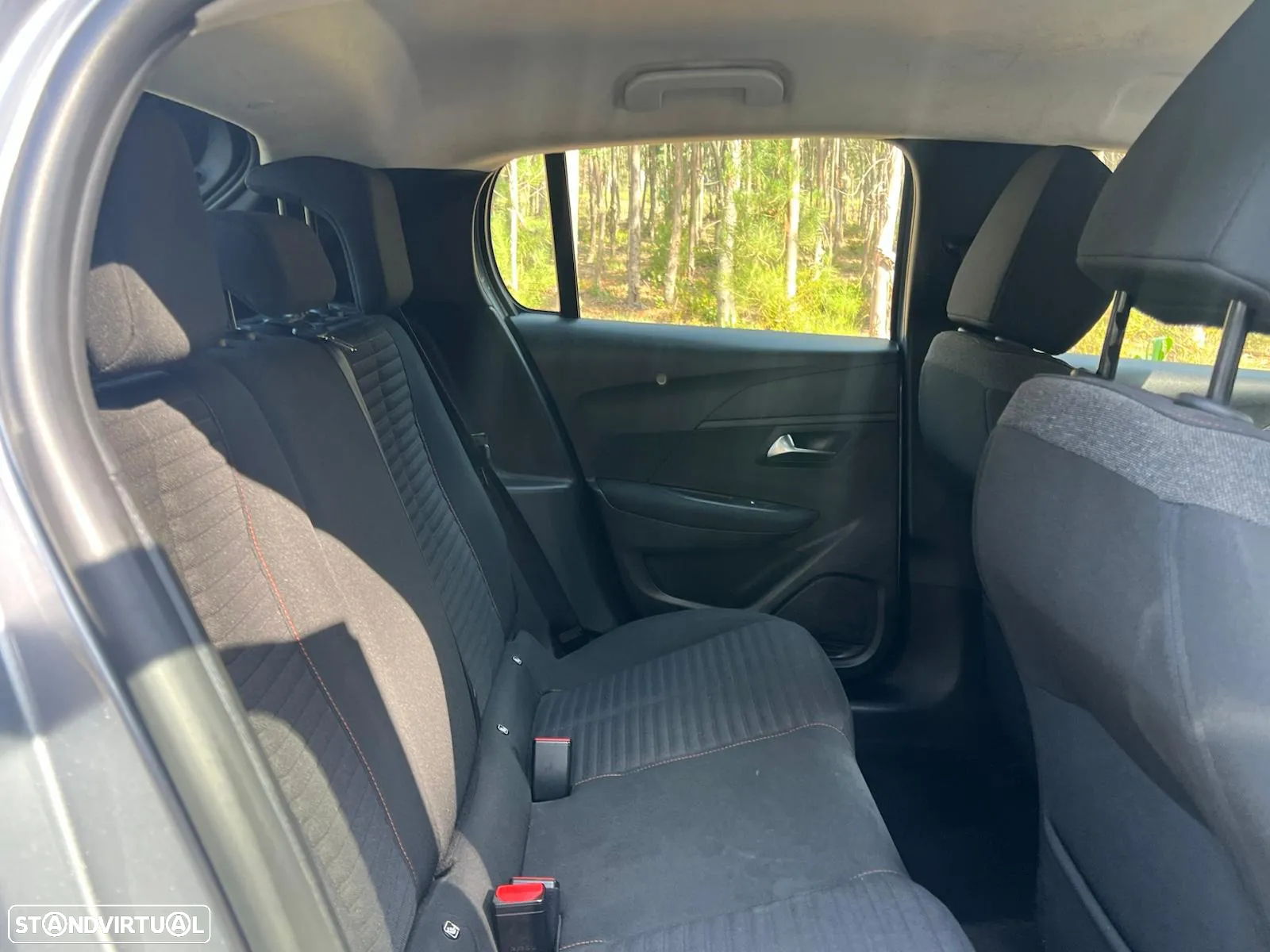 Peugeot 208 1.2 PureTech Active Pack - 7