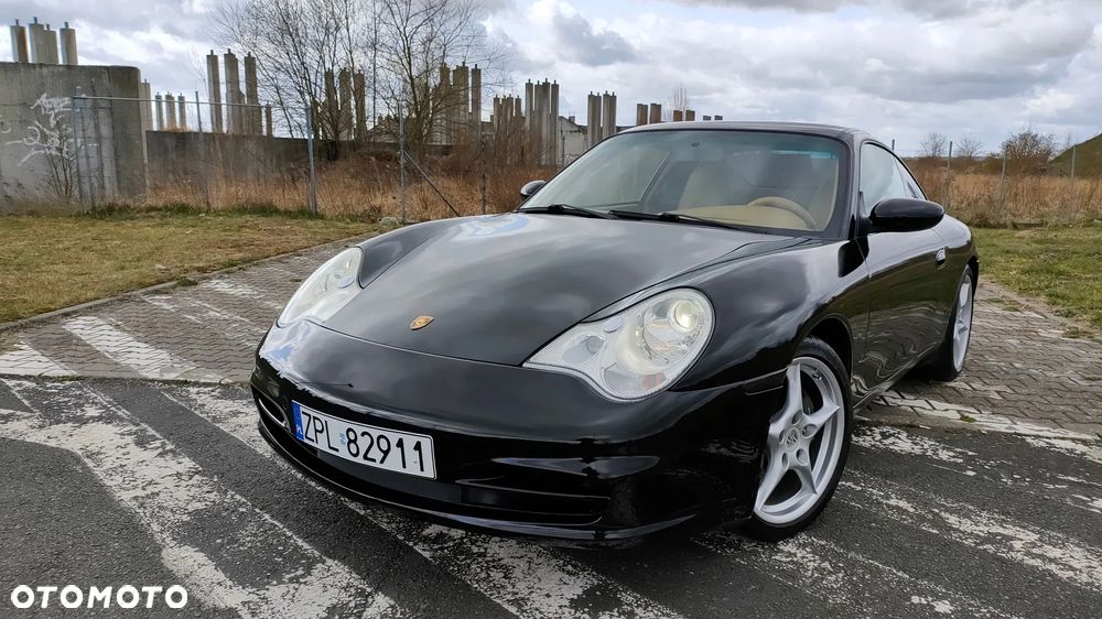 Porsche 911 Carrera - 6