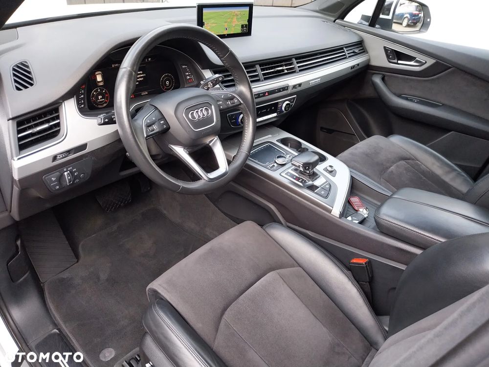 Audi Q7 - 15