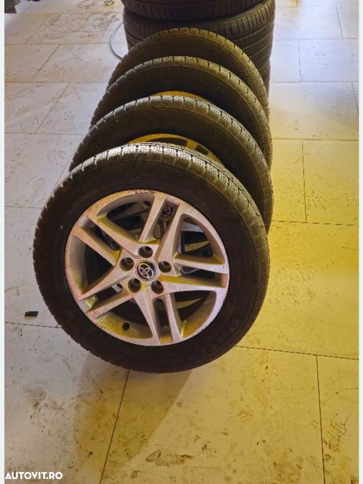 Toyota C-HR 1.8 HSD 122 CP 4x2 CVT Cult - 9