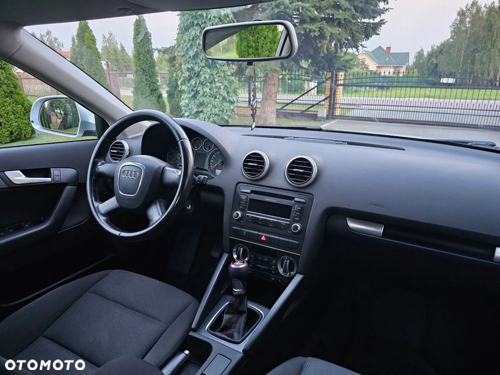 Audi A3 Sportback 1.6 Attraction - 9