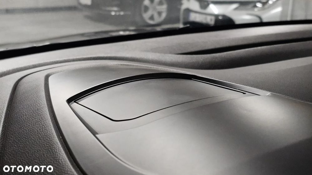 Renault Espace 1.6 dCi Energy Initiale Paris EDC 7os - 31