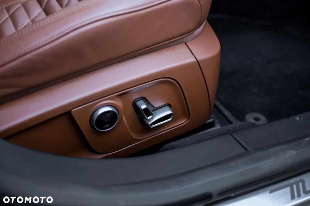 Maserati Quattroporte Modena Q4 - 15