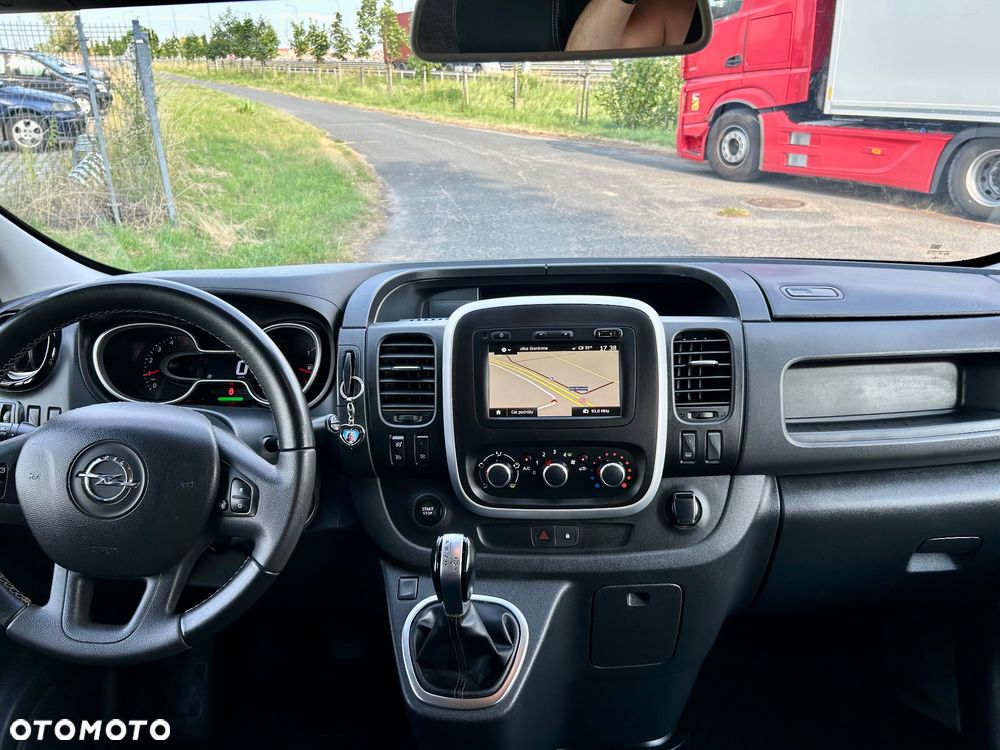 Opel Vivaro - 25