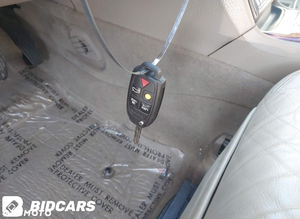 Volvo XC 90 3.2 AWD Geartonic Kinetic - 9