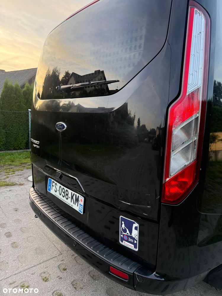 Ford Tourneo Custom 320 L2H1 VA Autm Titanium X - 34