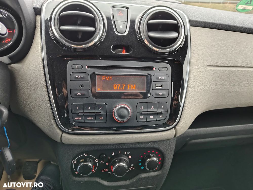 Dacia Lodgy dCi 110 Celebration - 13