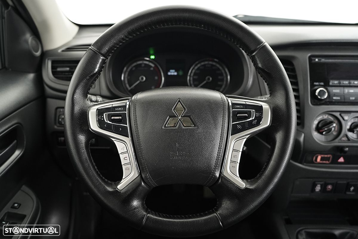 Mitsubishi L200 2.3 DI-D Strakar Space Cab Intense 4WD - 19
