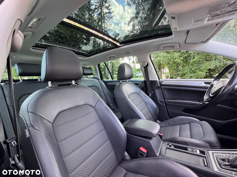 Volkswagen Golf Variant - 35