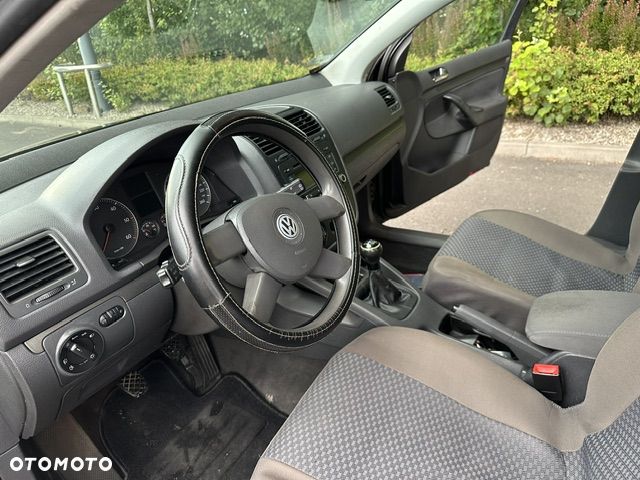 Volkswagen Golf - 23