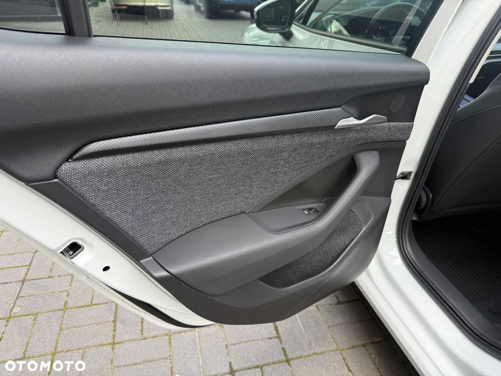 Skoda Superb 2.0 TDI SCR Essence DSG - 18