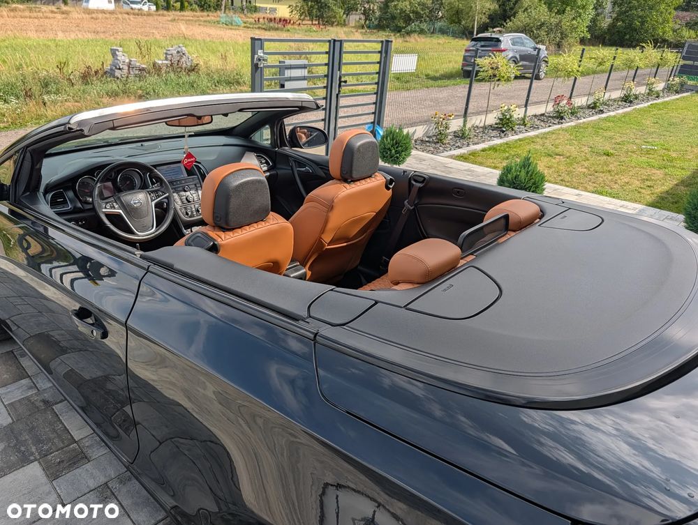 Opel Cascada 2.0 CDTI Cosmo S&S - 22