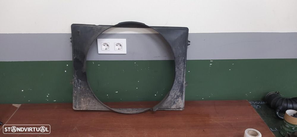 GRELHA DO RADIADOR FRONTAL MITSUBISHI GALLOPER HYUNDAI02.1998 - 4