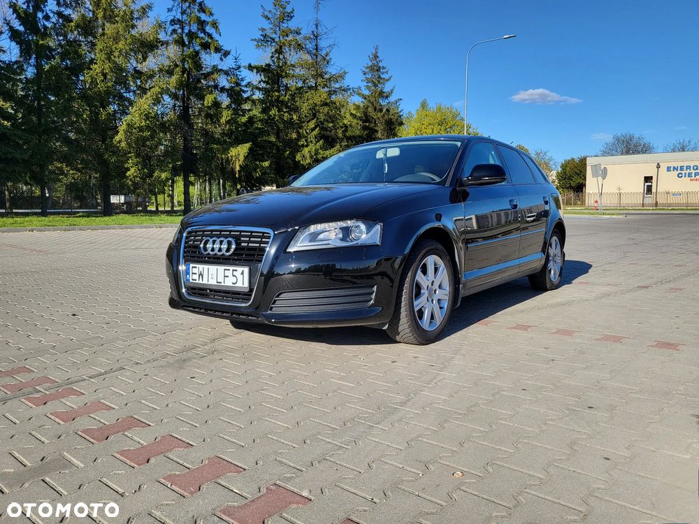 Audi A3 Sportback - 1
